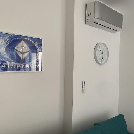 Bitcoin And Ethereum Deluxe Apartments Bar Eksteriør bilde