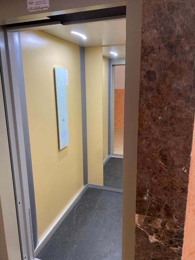 Bitcoin And Ethereum Deluxe Apartments Bar Eksteriør bilde